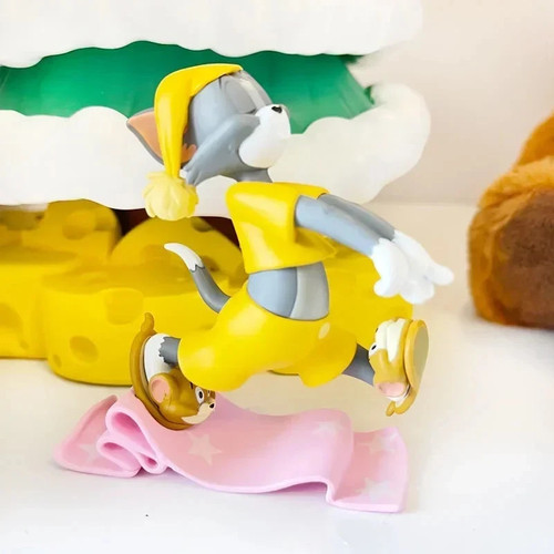 Tom and jerry action figures - jerry,