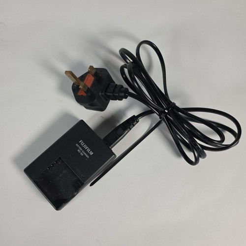 Fujifilm battery charger - battery,