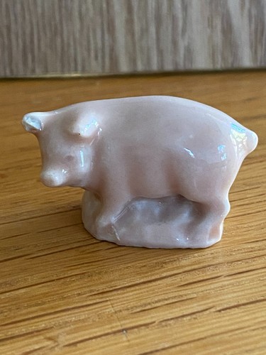Wade whimsies pig collectable - whimsies,
