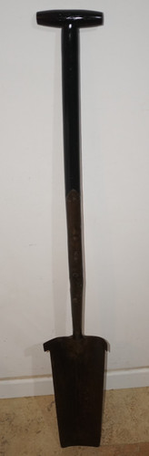 Vintage 1930 black bess - vintage,
