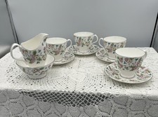 Royal Albert 1950s Pretty