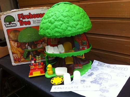Palitoy rare fire house tree - rare,