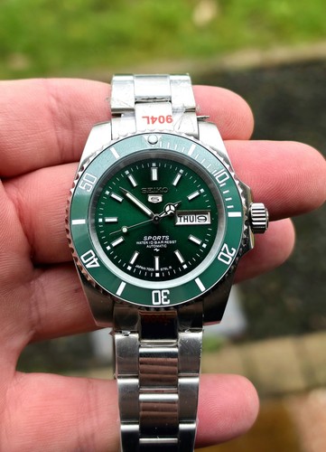 Seiko sports divers green - seiko,