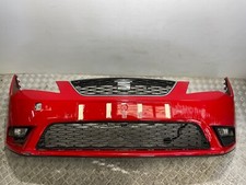 2016 SEAT LEON FRONT BUMPER WITH PARKING SENSORS & FOG LIGHTS GENUINE RED