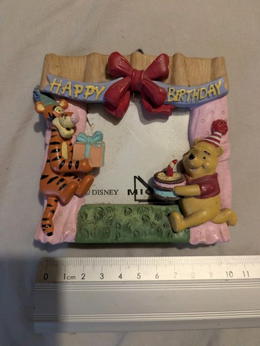 Winnie the pooh - winnie,