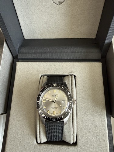 Oris divers sixty - oris, sixty-five