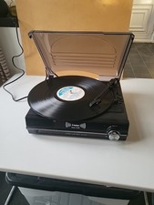 Steepltone 3 Speed Record Player Built in speakers Model ST926 Working Condition