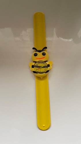 Children bee snap - snap, wrist