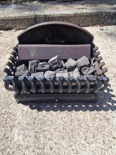 Vintage cast iron coal effect - vintage,