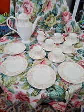 Mayfair Fine Bone China Ascot Flowers Coffee set 18 Pieces Excellent Condition