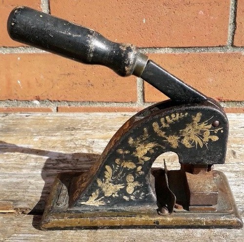 Antique bourton house rowley - ,