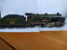 Hornby R132 SR 4-4-0
