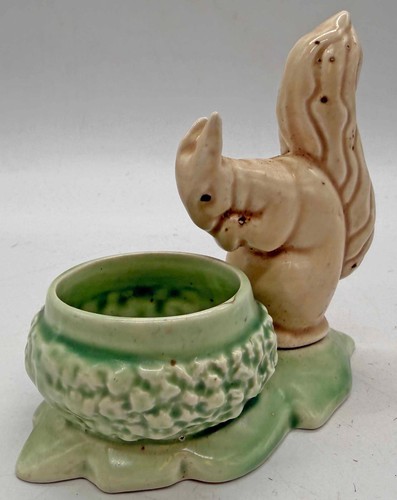 Vintage sylvac squirrel eating - sylvac,