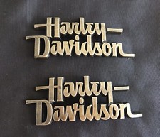 HARLEY-DAVIDSON MOTORCYCLES BRASS EMBLEM MEDALLION PLAQUE FUEL TANK LEFT & RIGHT