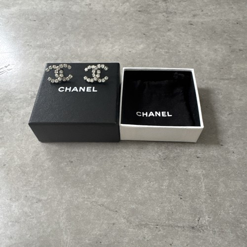 Genuine vintage chanel classic - vintage,