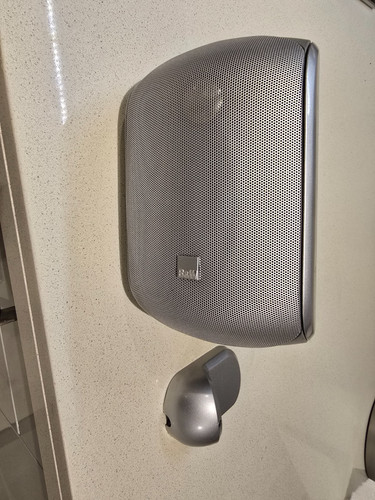 Bowers and wilkins - silver, m1