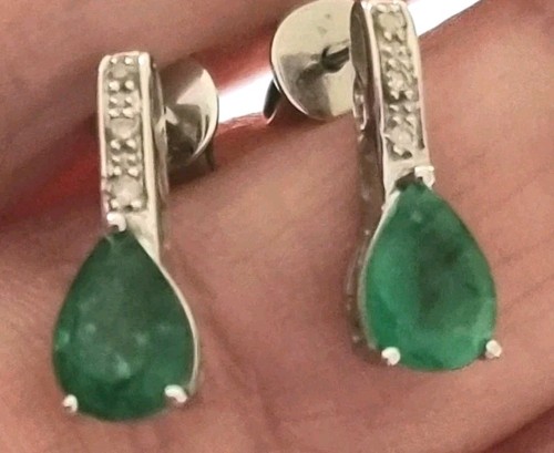 9ct white gold - emerald, and
