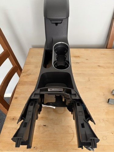 Ford fiesta mk7 armrest - ford,