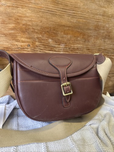 Dark brown guardian - dark,