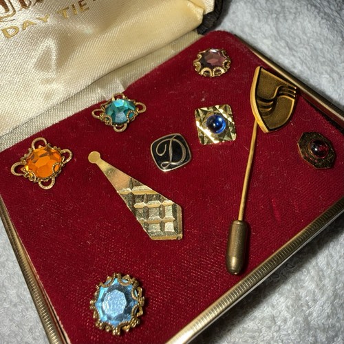 Vintage merlin day tie tack - day, tie-tack