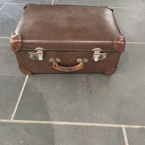 Lovely vintage suitcase - vintage, in