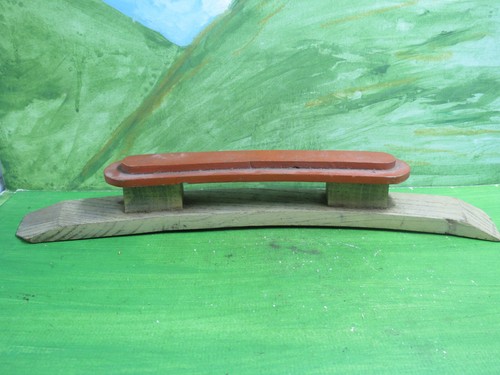 Wooden curved island platform - curved,