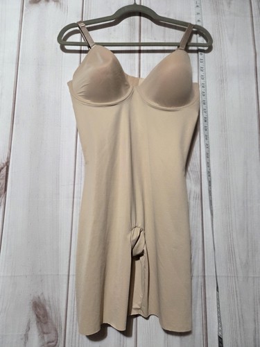 Assets spanx shapewear - spanx,