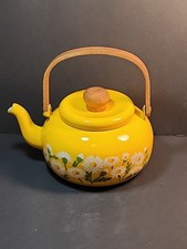 Vintage Yellow Enamel Tea Kettle White Daisies Wood Handle Knob Flower Power