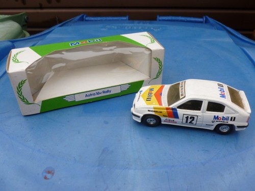 Corgi mobil performance car - corgi,