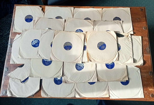 Lot 78rpm decca records - lot,
