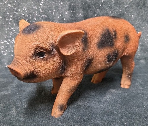 Resin pig ornament home garden - pig,