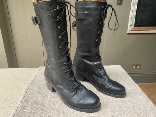 Red dead lace black - lace, up