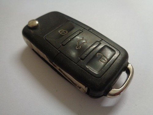 Genuine skoda car key - genuine,