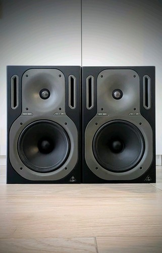 Behringer truth b2031a - behringer,