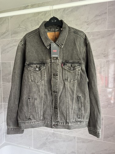 Levis premium bnwt - levis,