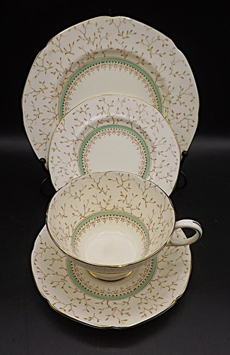 Vintage paragon china - (1935),