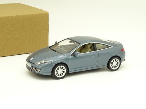 Norev renault laguna - 1/43,