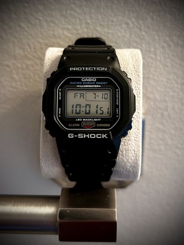 Casio shock 5600 digital - casio,