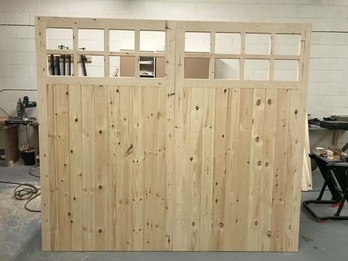 Wooden pane garage - 16, doors