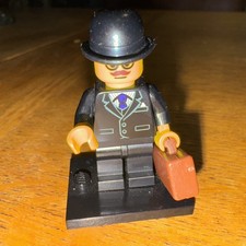 LEGO Business Man  Minifigure Black Suit Bowler Hat stand