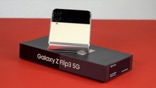 NEW Samsung Galaxy Z Flip 3