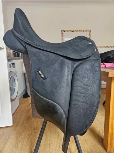 Wintec cair dressage saddle - cair,