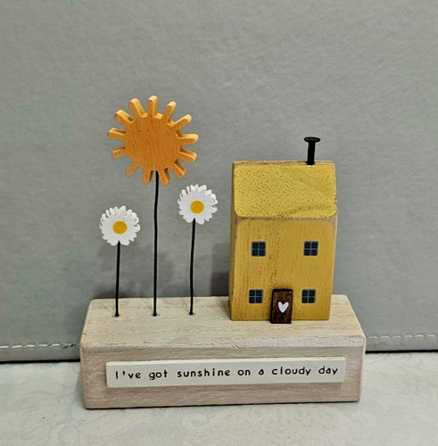 Wooden daisy sunshine - sunshine, house