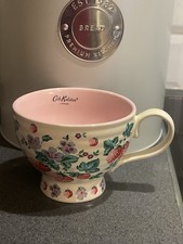 CATH KIDSTON BEAUTIFUL 🍓STRAWBERRY MUG/ CUP  NEW