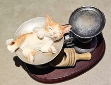 Vintage The Leonardo Collection-Cat On The Scales On Plinth VGC SEE SAS 