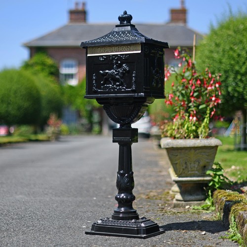 Freestanding black cast - freestanding,