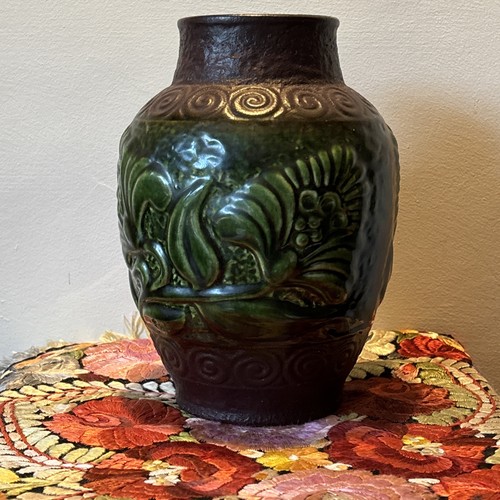 Large vtg west - west, german