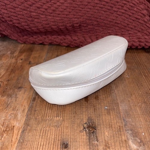 Oakley white debossed logo - oakley,
