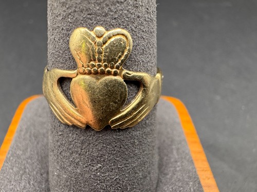 Vintage solid yellow gold - vintage,