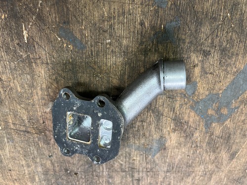 Yamaha qt50 inlet manifold - inlet,
